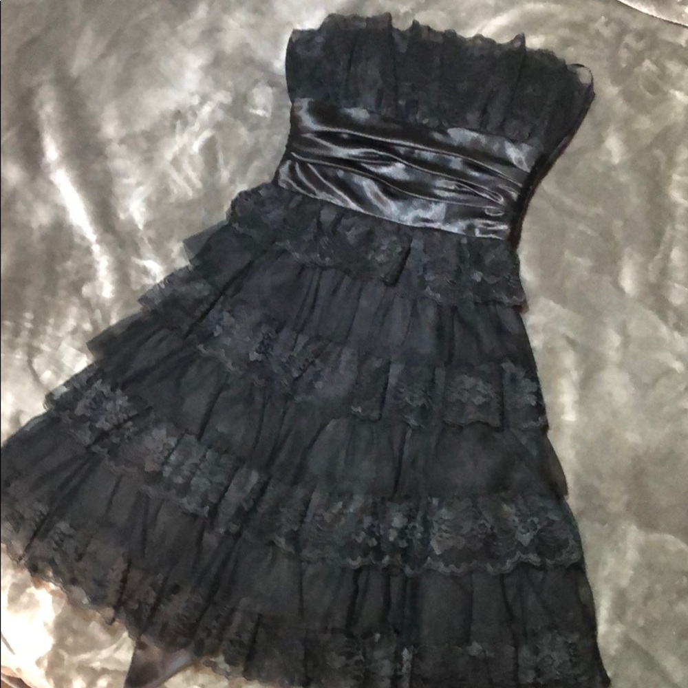 Gorgeous Strapless black lace dress